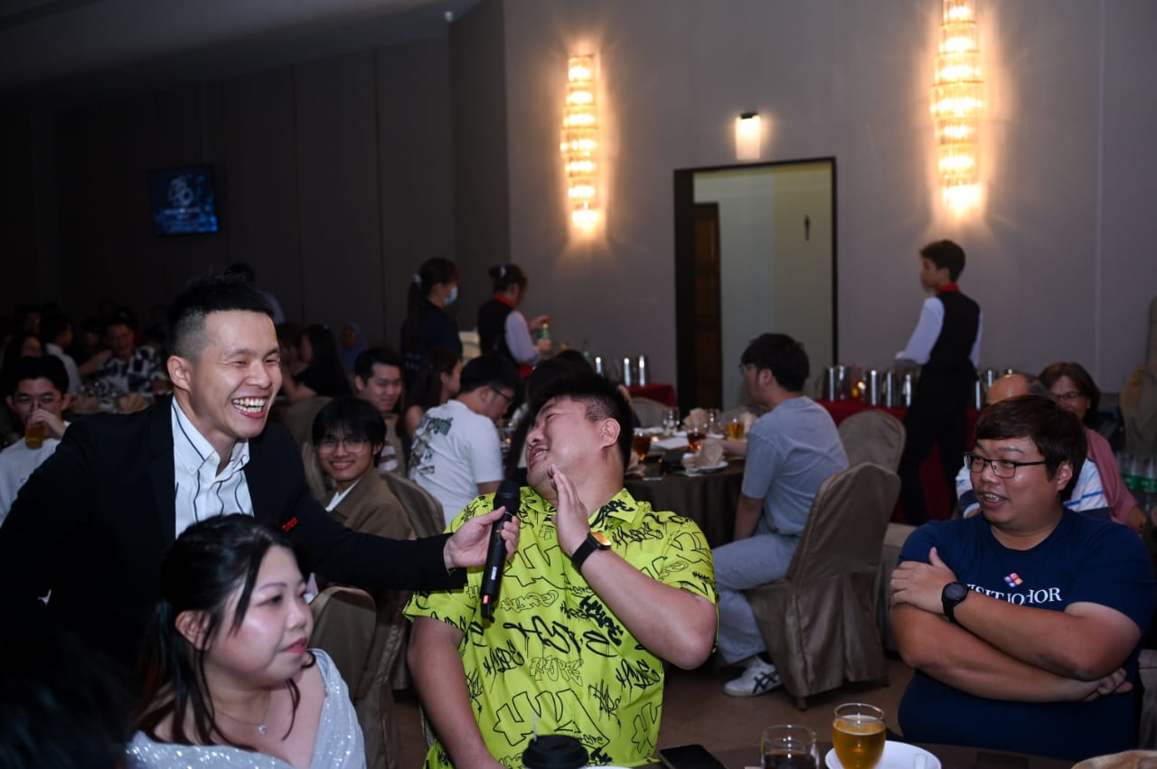 婚礼主持现场照片 10