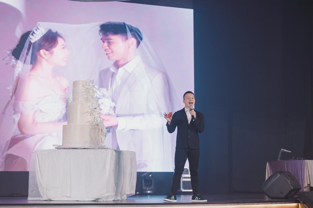 婚礼主持现场照片 12